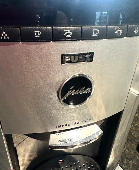 Jura Macchine per caffè & Macchine per espresso: +  JURA  +                VOLLAUTOMAT – Difettoso da Winkel venduto da zeho 1