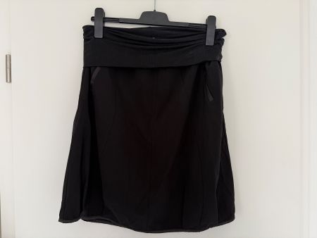 NILE collection black skirt size L