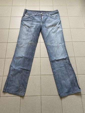Diesel Jeanshose / W36 x L34 / Blau / Guter Zustand!