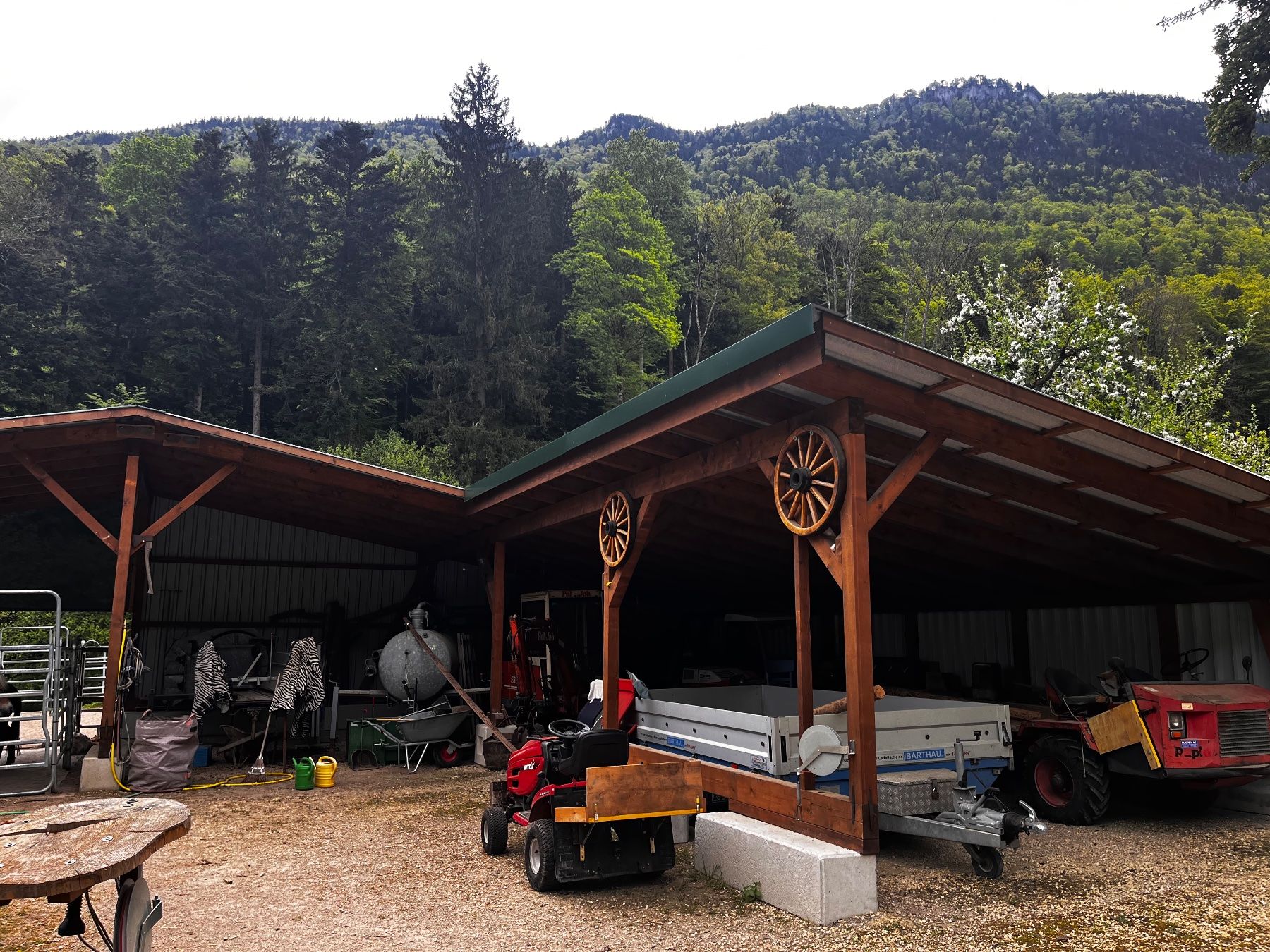 Abris: Unterstand – D'occasion à Herbetswil par Alpinaoekonom