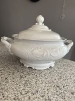 Elegante Saucier, Porzellan, Weiss mit Goldrand, Top Zustand