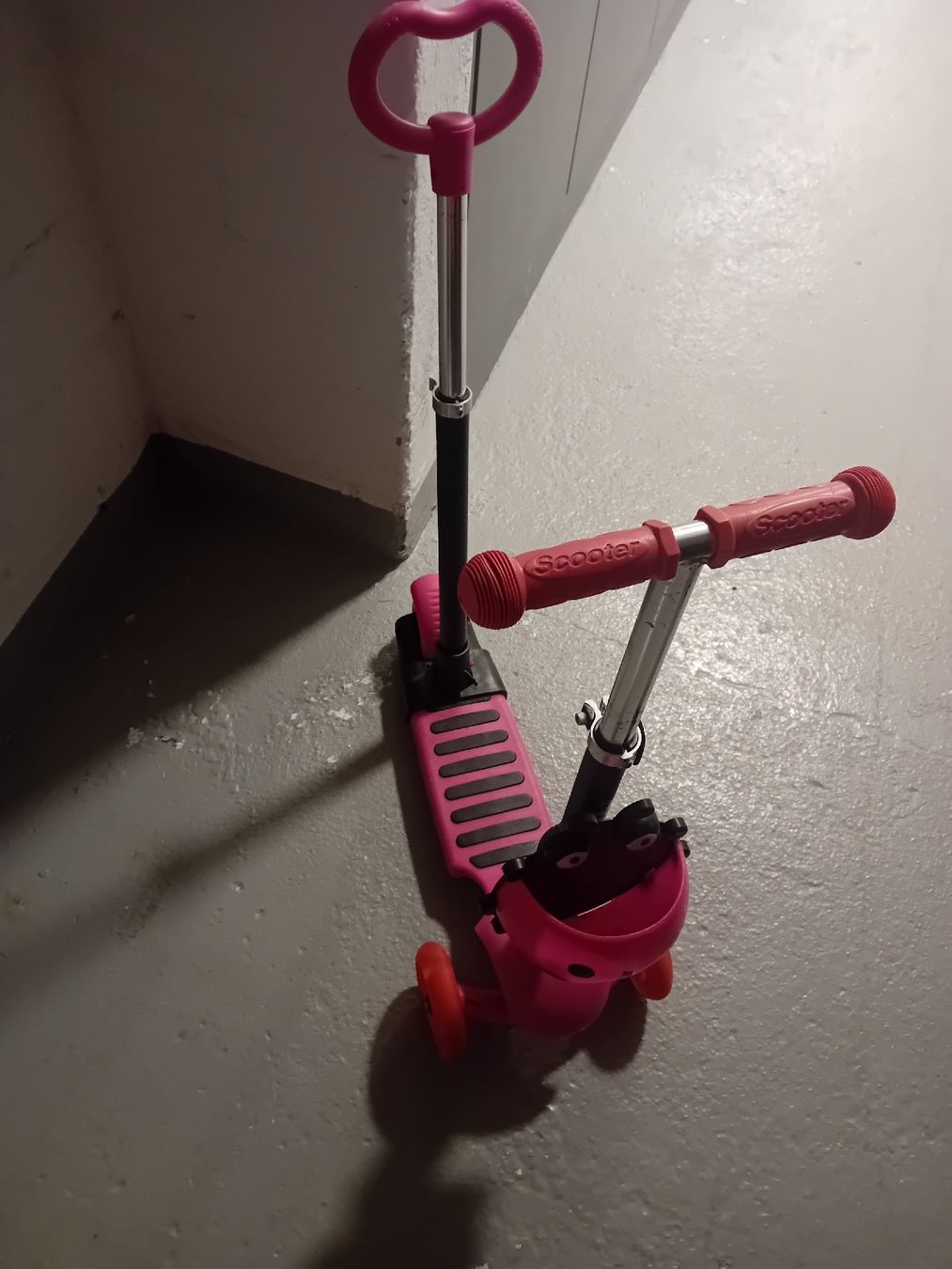 Fahrzeuge für Kinder: Kinderroller – Gebraucht aus Dübendorf von kse_h8fd 1