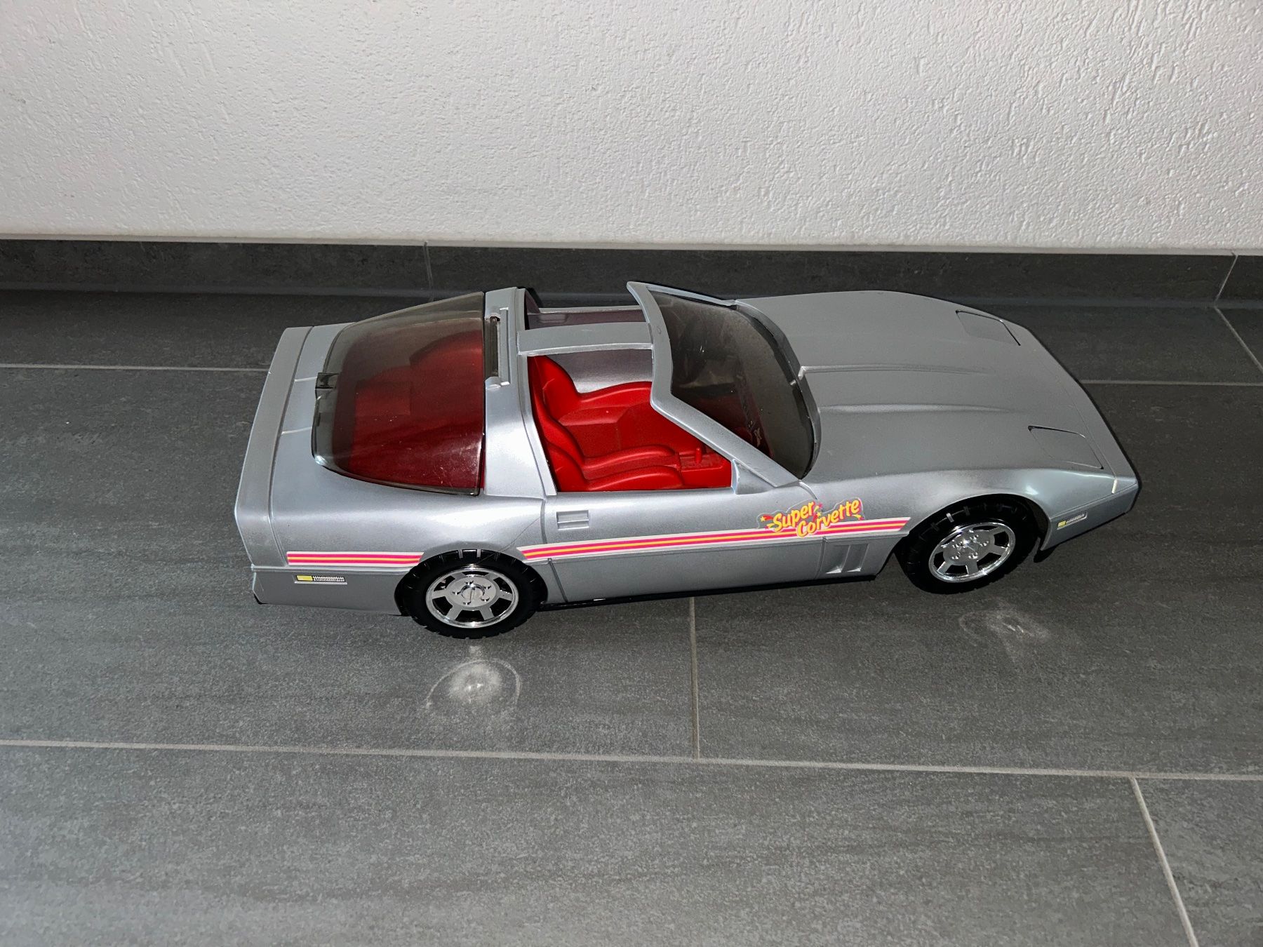 Hasbro Bambole: Vintage Barbie-Auto Corvette – Usato da Safenwil venduto da 2hand_aber_wertvoll 1