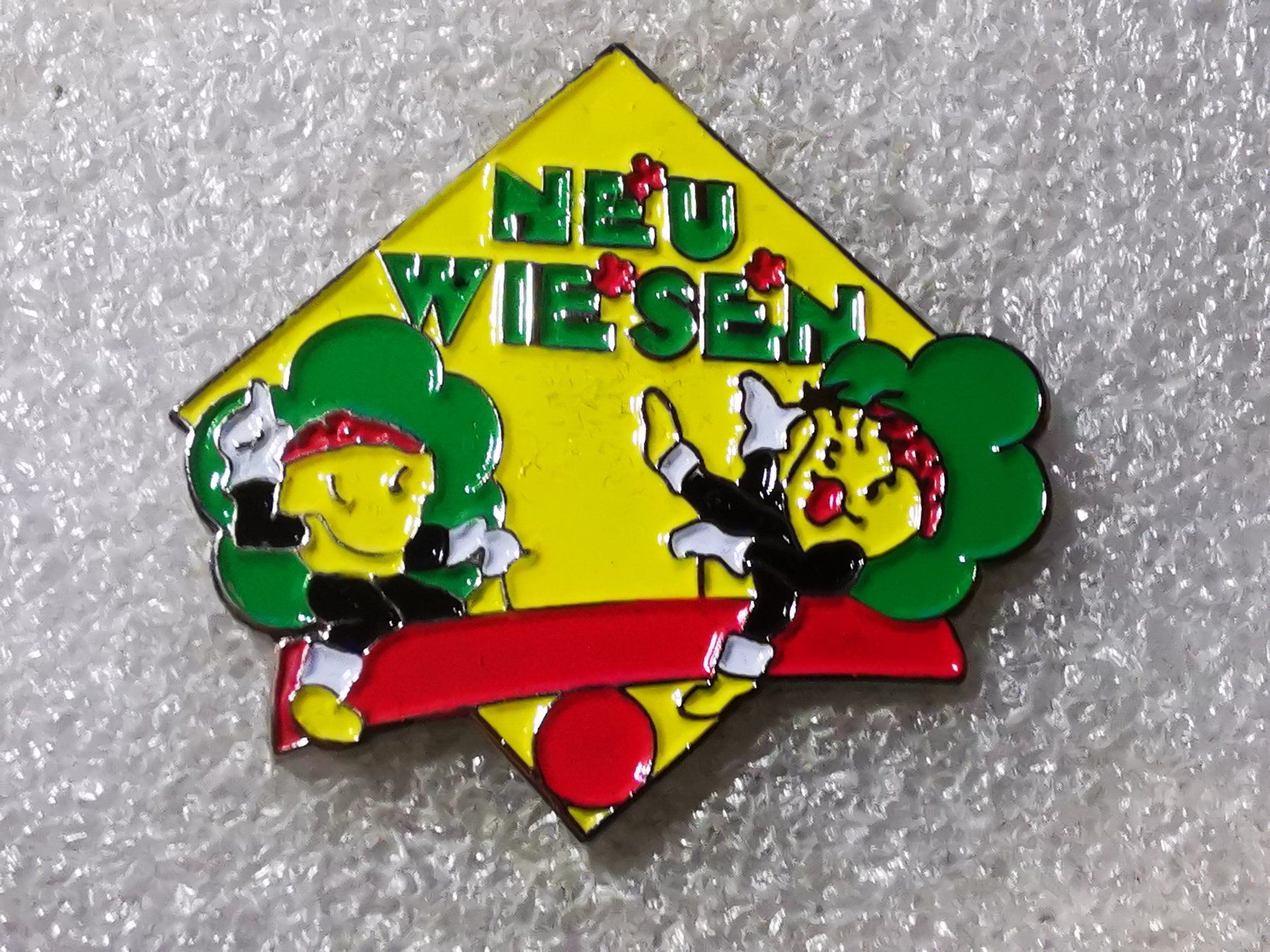 Placchette & Badge: Ansteckpin 99: Neuwiesen – Usato da Oppligen venduto da Pin-Fall-Shop