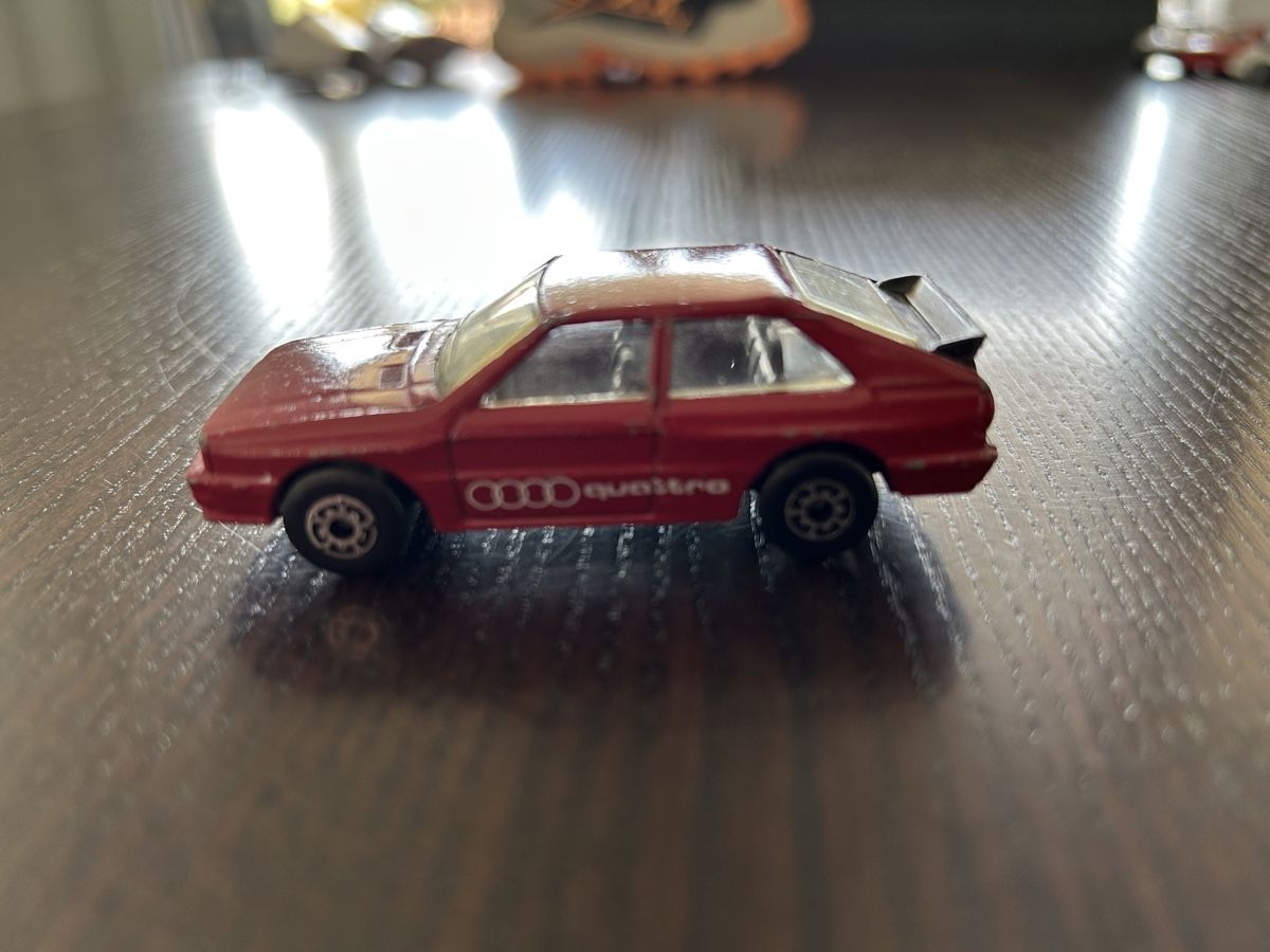 Audi Voitures modèles: Audi quattro Modell 1:58 – D'occasion à Islisberg par Nawi2000 1