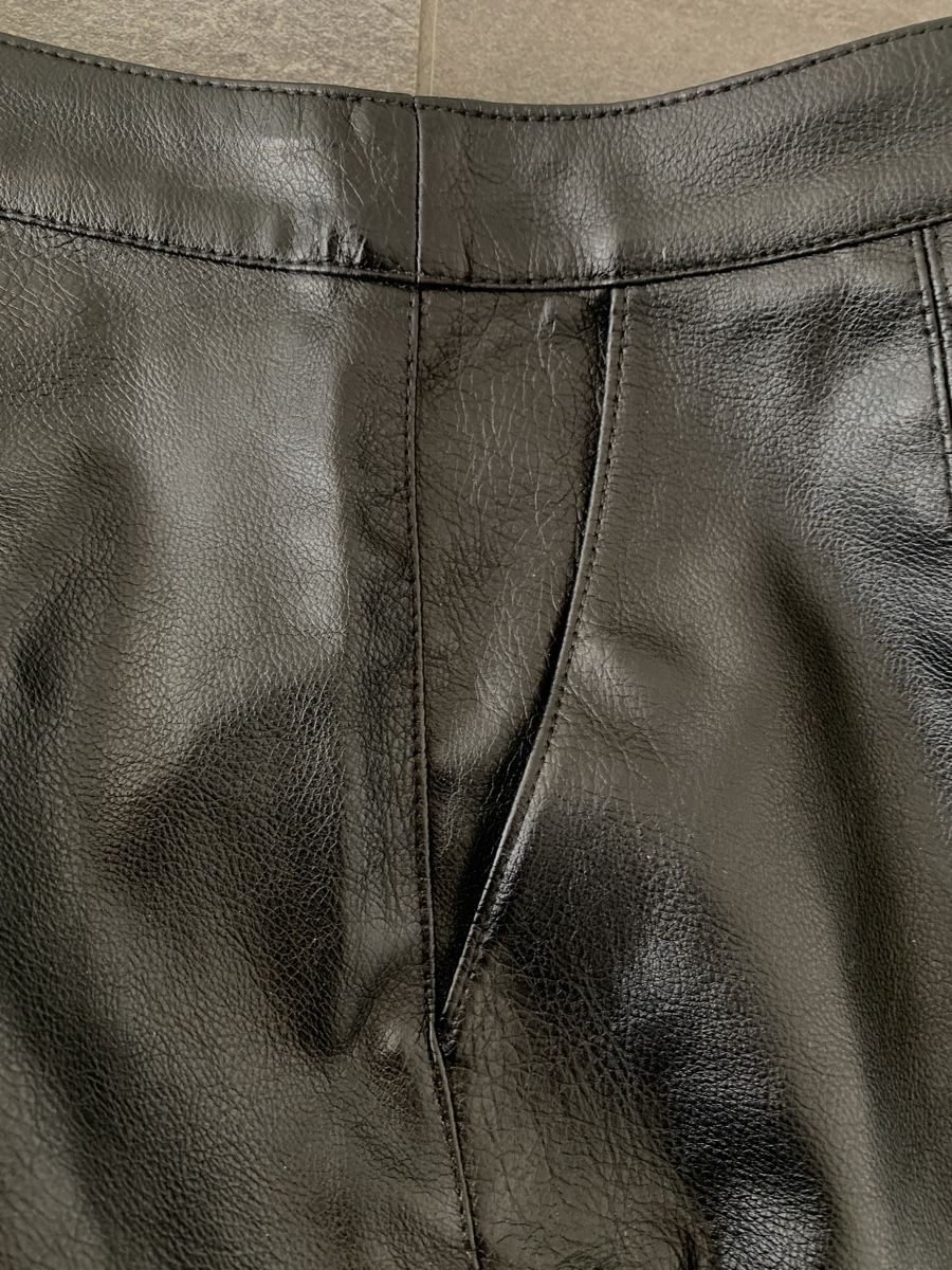 Vero Moda Röcke: Vero Moda Minirock in Lederoptik, XS ab 5.- – Gebraucht aus Wängi von JALE04 5