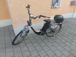 City E-Bike, 26"Reifen ; Damenfahrrad/ Elektrofahrrad