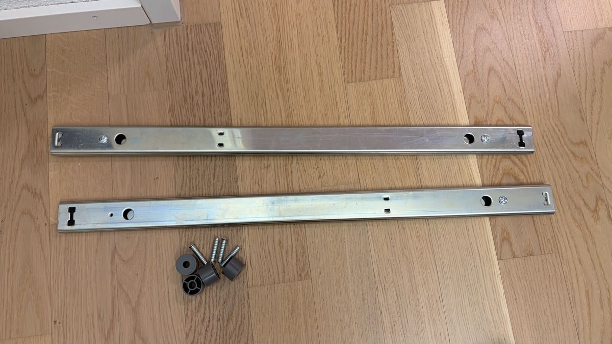 Armadi: Ikea Hosenbügel – Usato da Glattpark(Opfikon) venduto da mk125 1