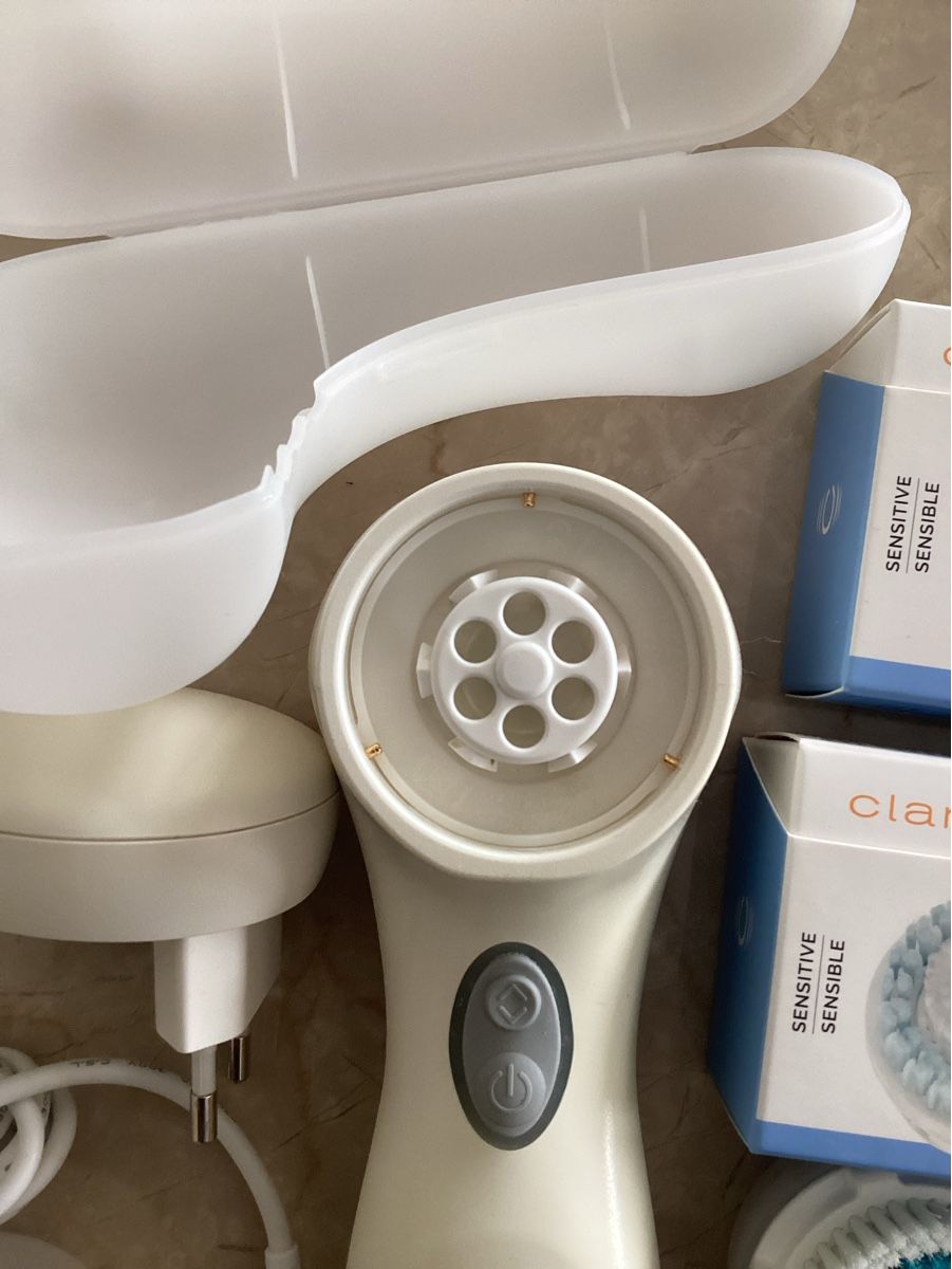 Clarisonic Cura del viso: Clarisonic Mia 2 mit Ersatzbürsten – Usato da Magadino venduto da sylvierosa 3