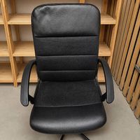 Schreibtisch Stuhl zu verschenken