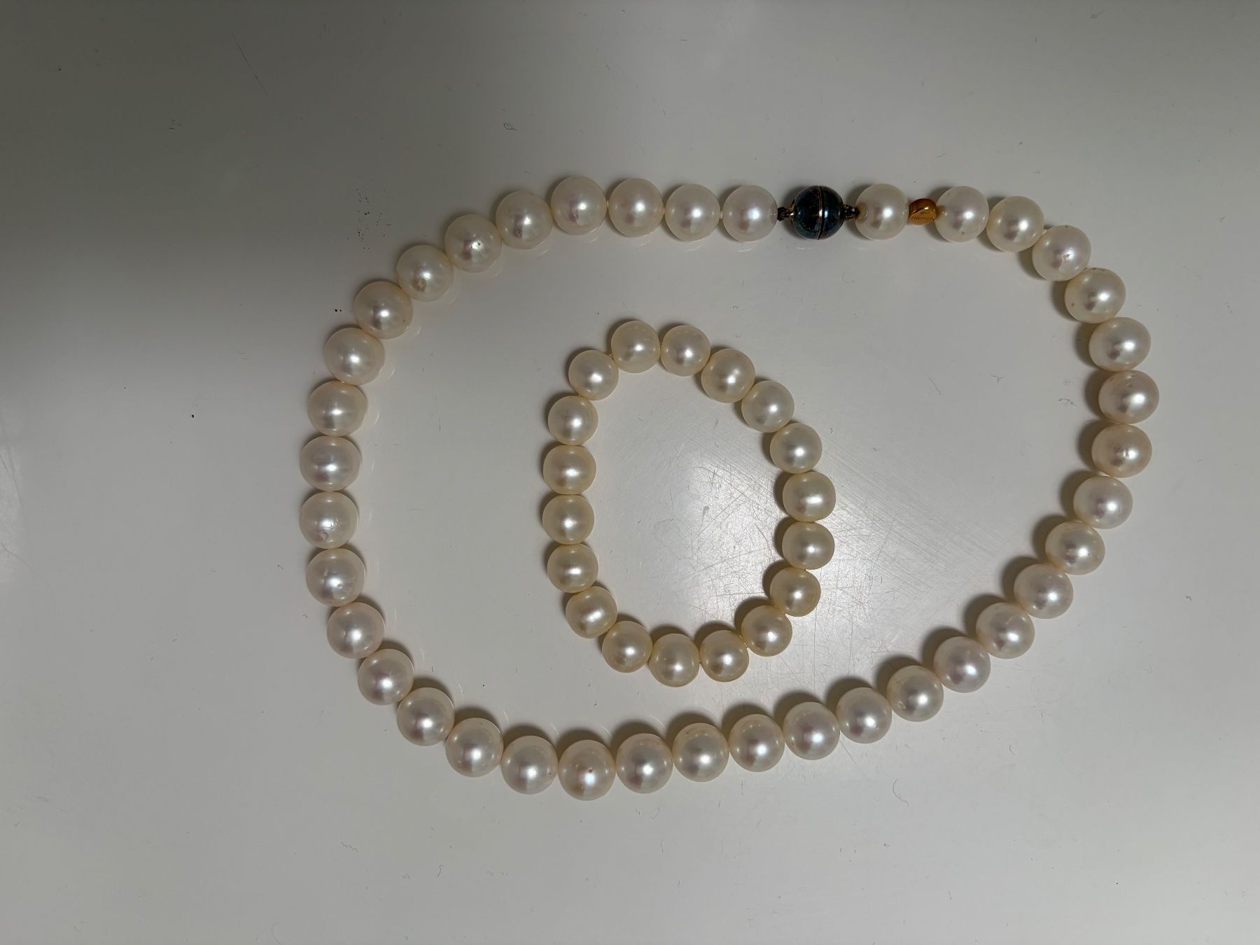 Catenine: Edles Zuchtperlen-Set Collier & Armband weiss – Usato da Schaffhausen venduto da OHara84 1
