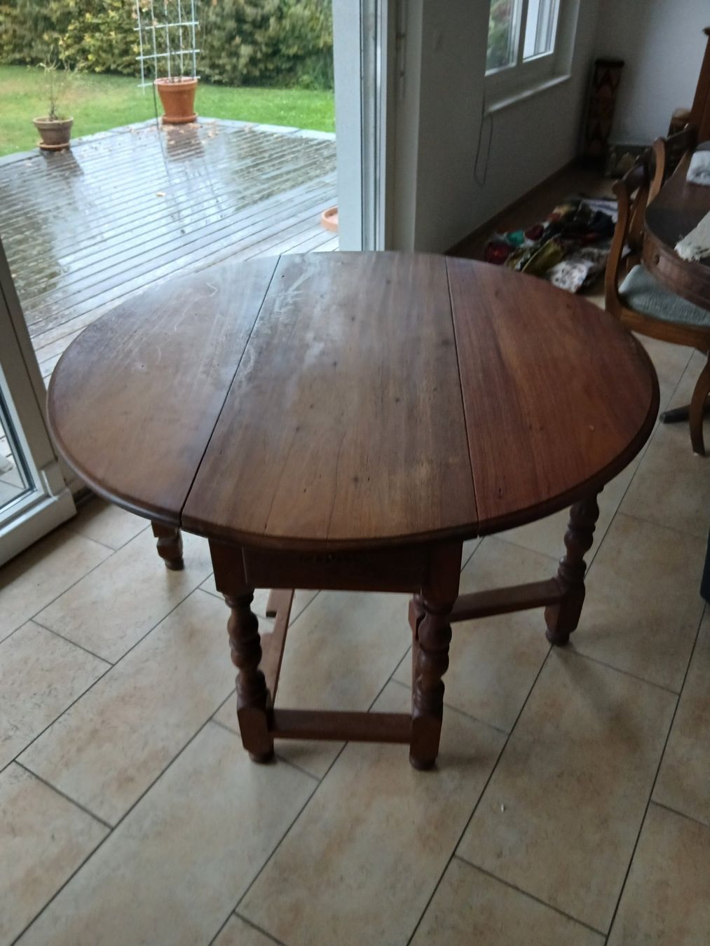 Tavoli: Table ancienne en bois avec abattants – Usato da Lüscherz venduto da Tulipe1