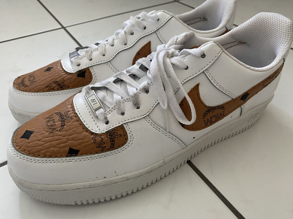 Nike Chaussures hommes: Nike Air Force 1 Custom "MCM" – Neuf (Voir description) à Dübendorf par Gabifat