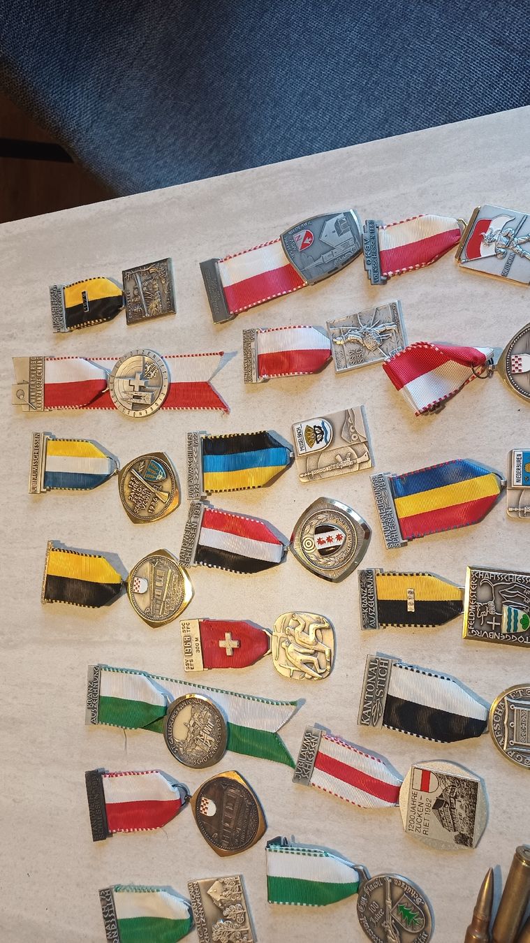 Medaillen: Lot Posten Medallien  – Gebraucht aus Flawil von Naphtali 7
