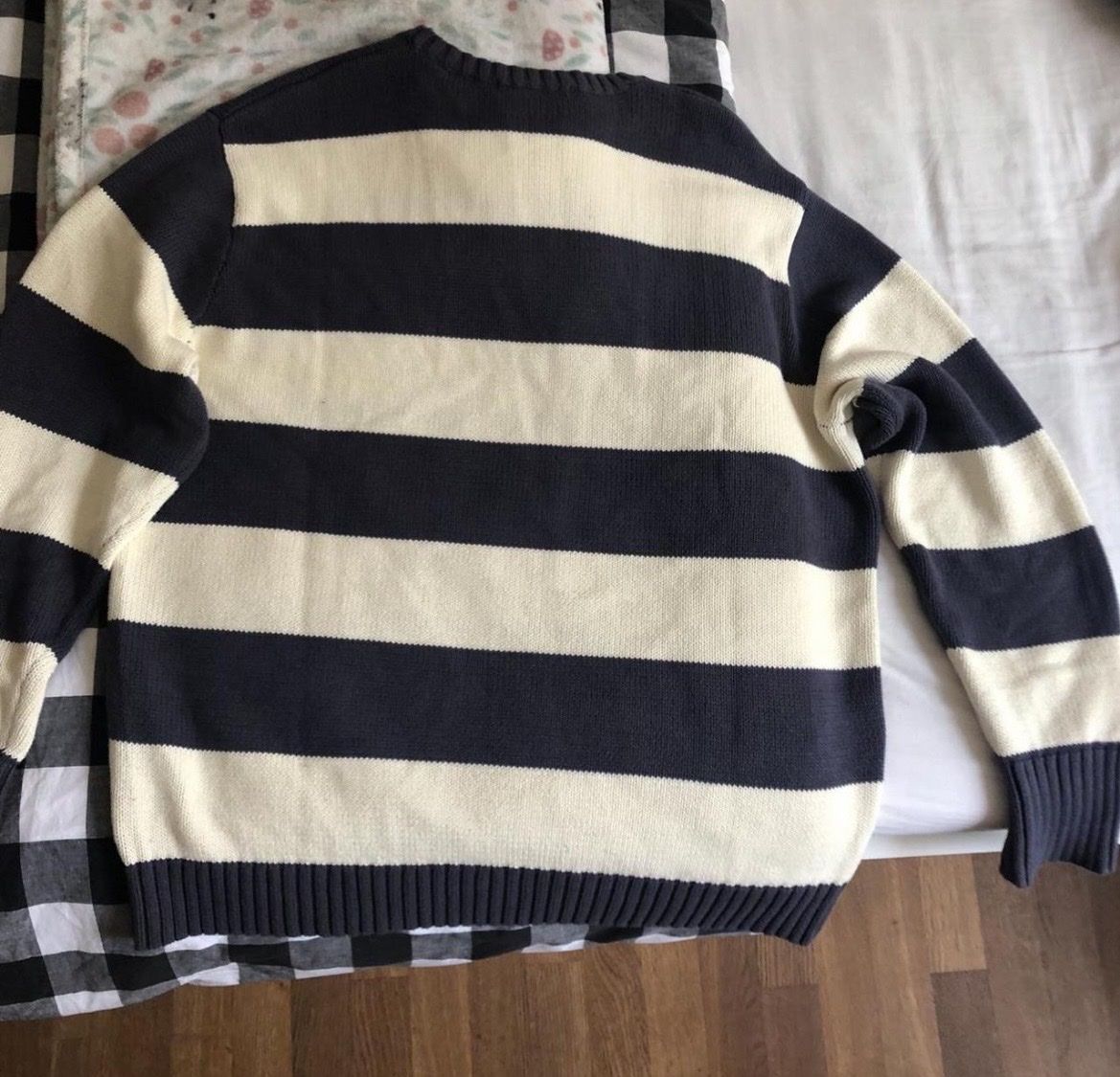 Brandy Melville Pulls & Sweat-shirts: Striped Sweater – D'occasion à Madiswil par ren_gqz9 1