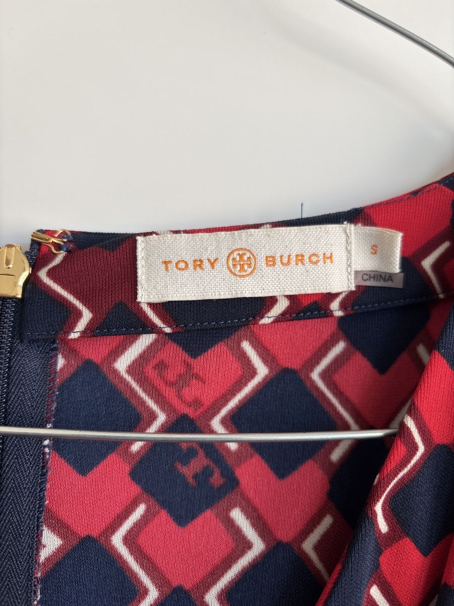 Tory Burch Kleider: Stylish red dress with pattern, size S, Tory Burch – Gebraucht aus Zug von MyraTho 1