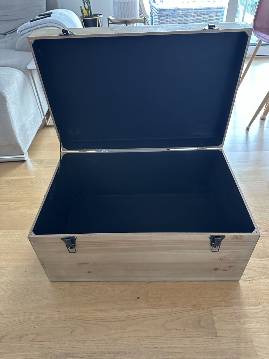 Cassapanche: Chest for storage - wood – Nuovo (secondo la descrizione) da Zürich venduto da ple_m9sc 2