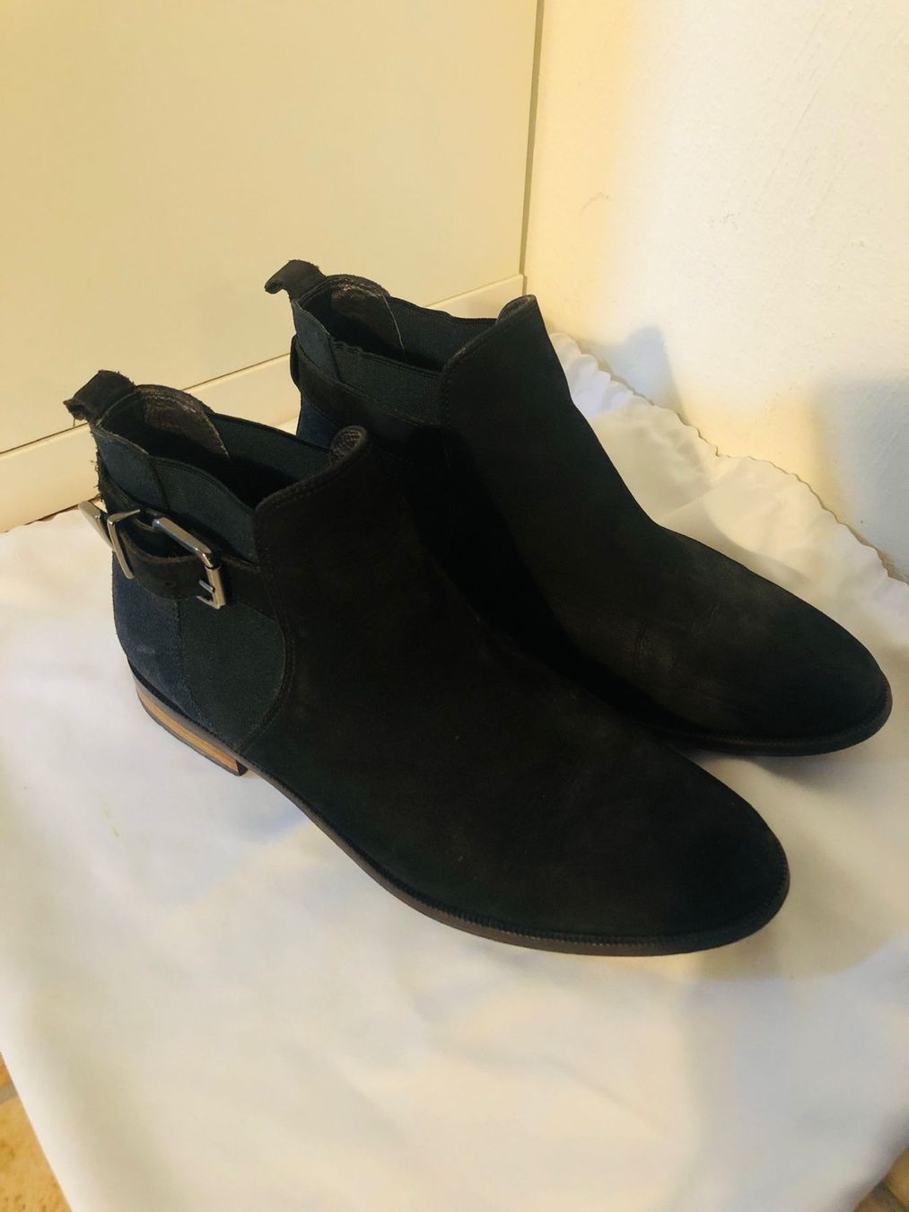 Chaussures femmes: Wunderschöne Lederstiefeletten Gr.37 – D'occasion à Uetikon am See par Mici_Ki