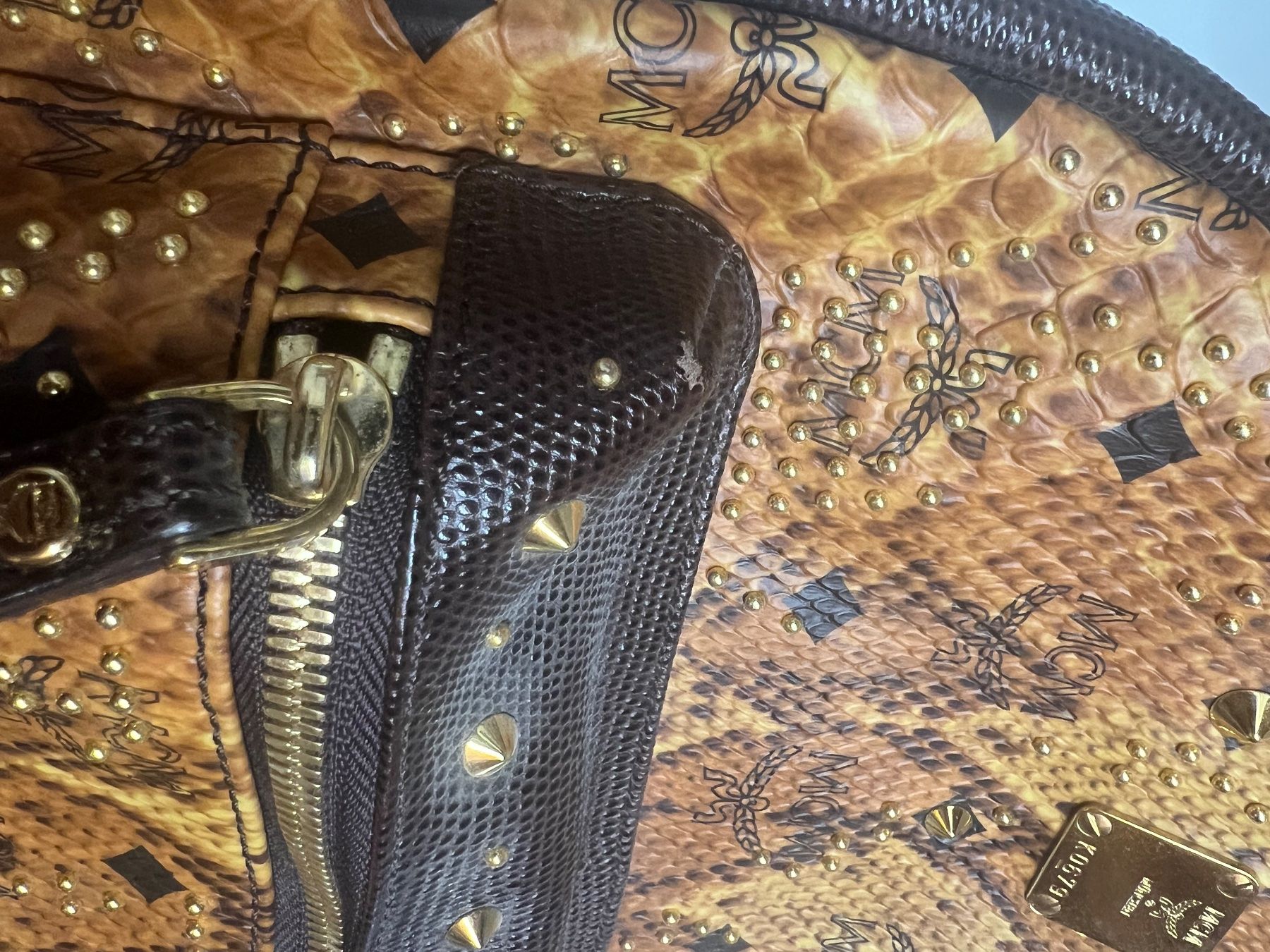 Mcm Zaini: MCM Rucksack Python Optik, sehr guter Zustand – Usato da Weinfelden venduto da Draixe 8