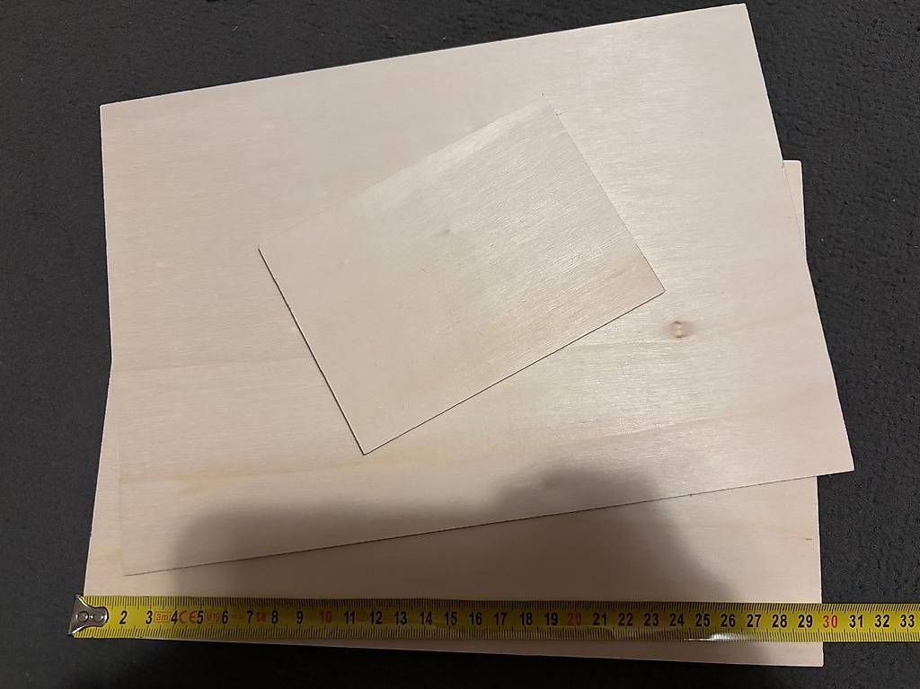 Articles en bois: Holzplatte 30 cm x 21 cm x 0,3 cm – Neuf avec emballage d'origine à Basel par gee_c6vd