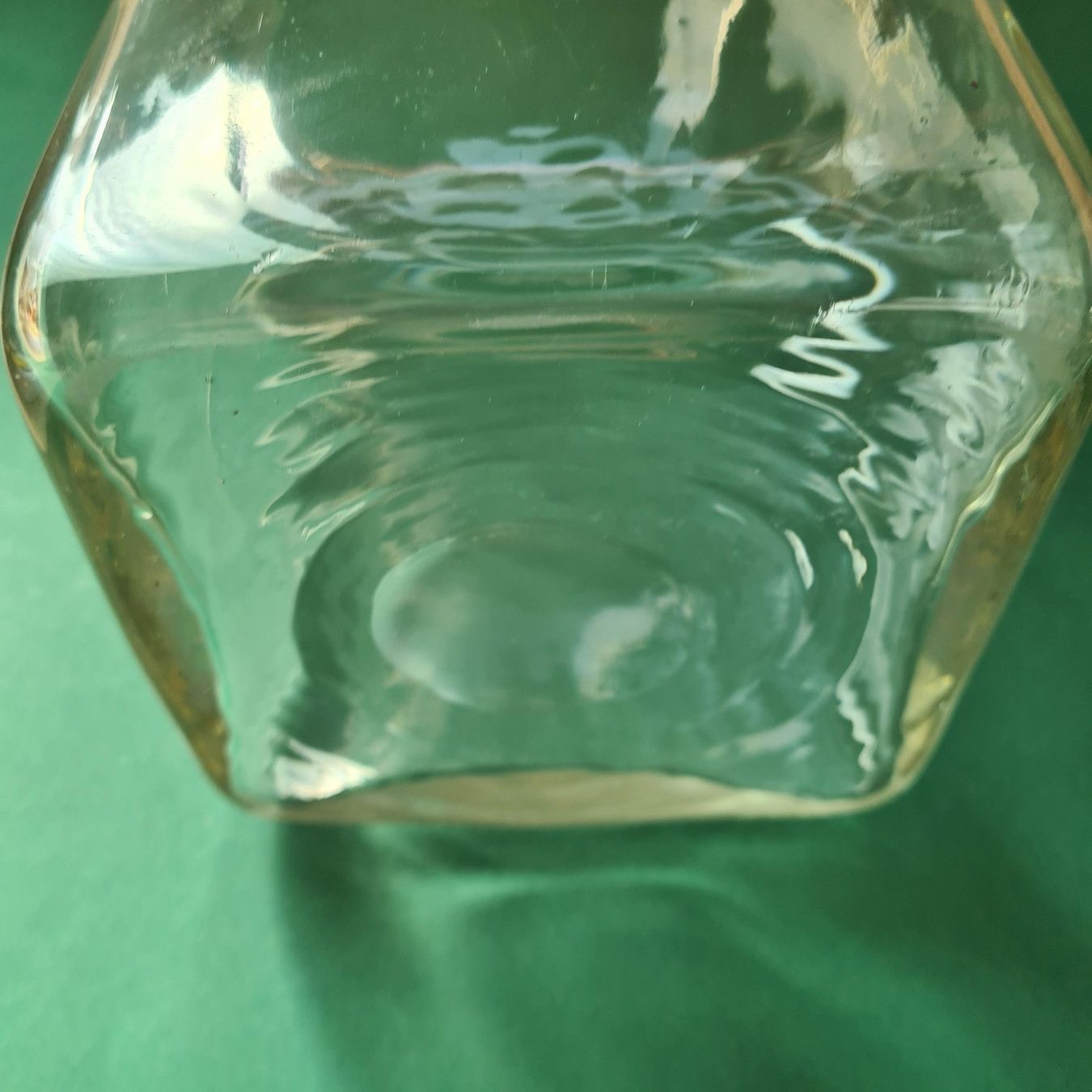 Vasi & Recipienti: Bodenvase aus Glas / Rand mit Wellenbewegung – Usato da Urdorf venduto da sumrum 3