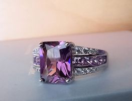 Ring mit lila Zirkonia, 925 Silber, Neu!❣️