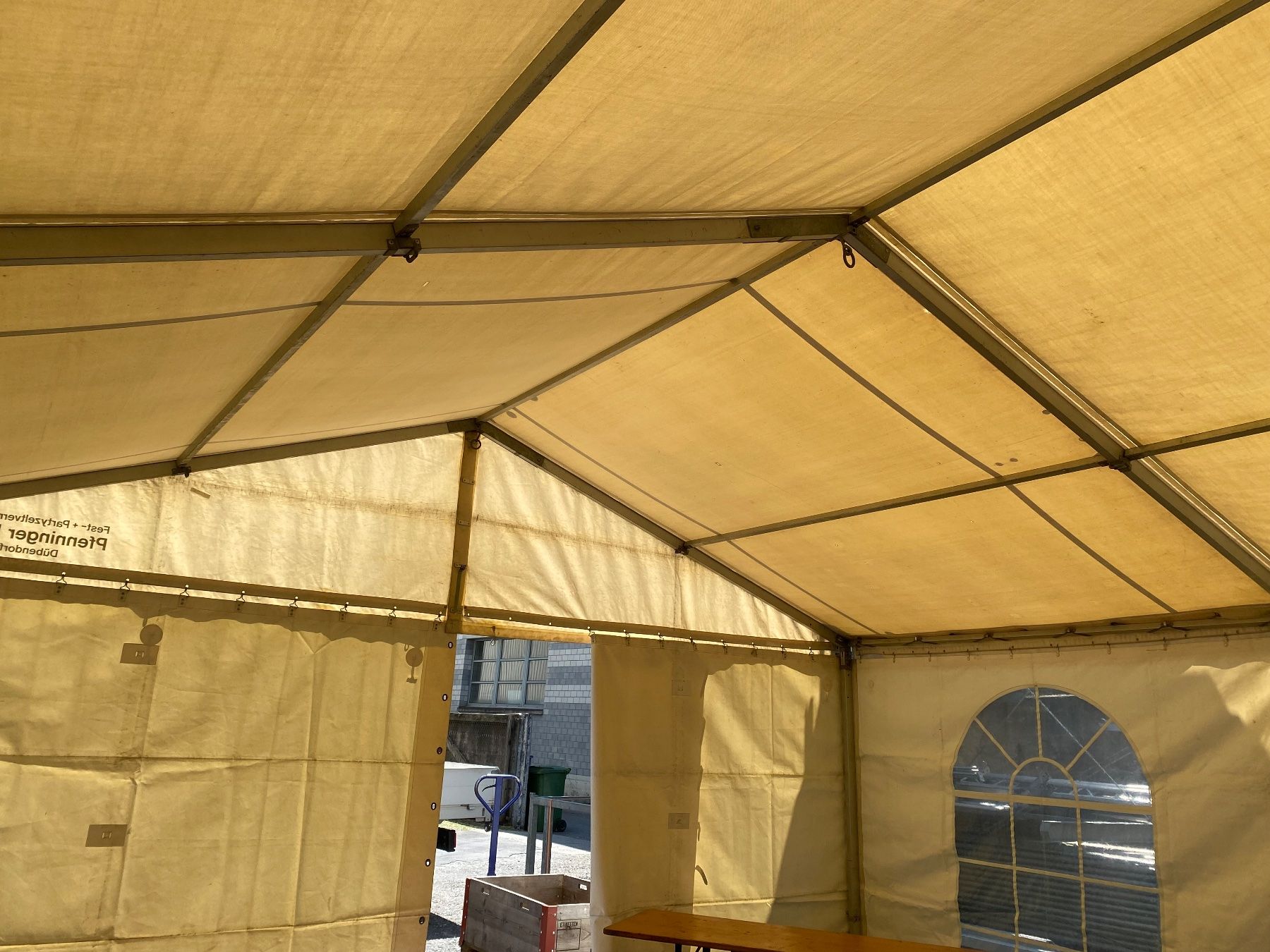 Tentes & Pavillons: Festzelt 6x6m – D'occasion à Horgen par sivex 5