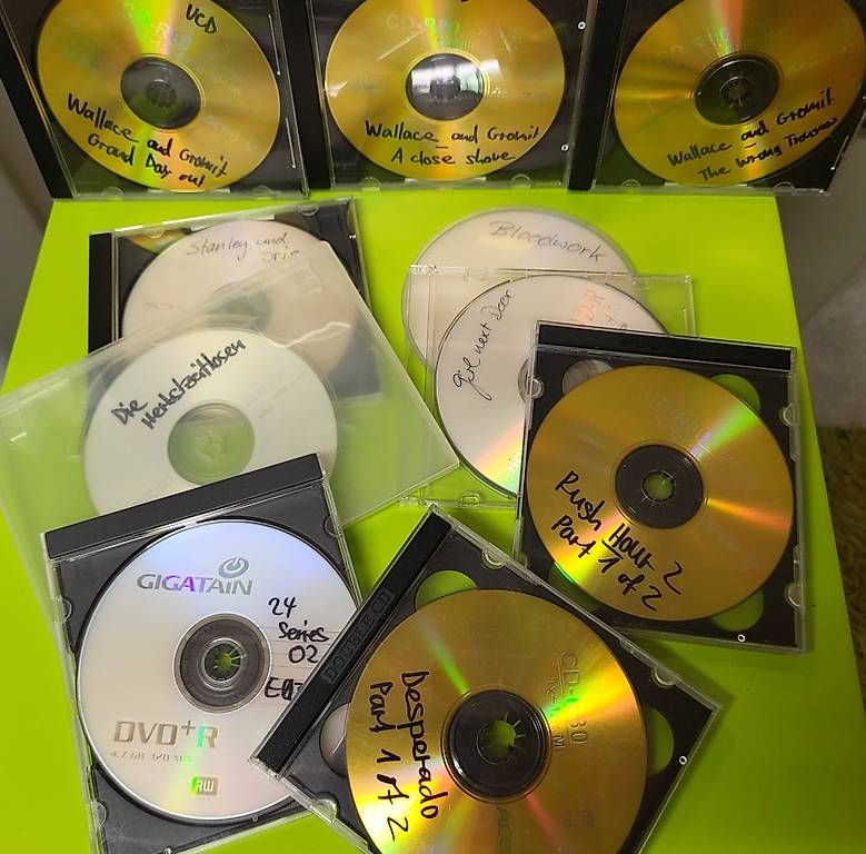 Tutti i DVDs: Über 100 DVD – Usato da Andwil SG venduto da 3264walter 2