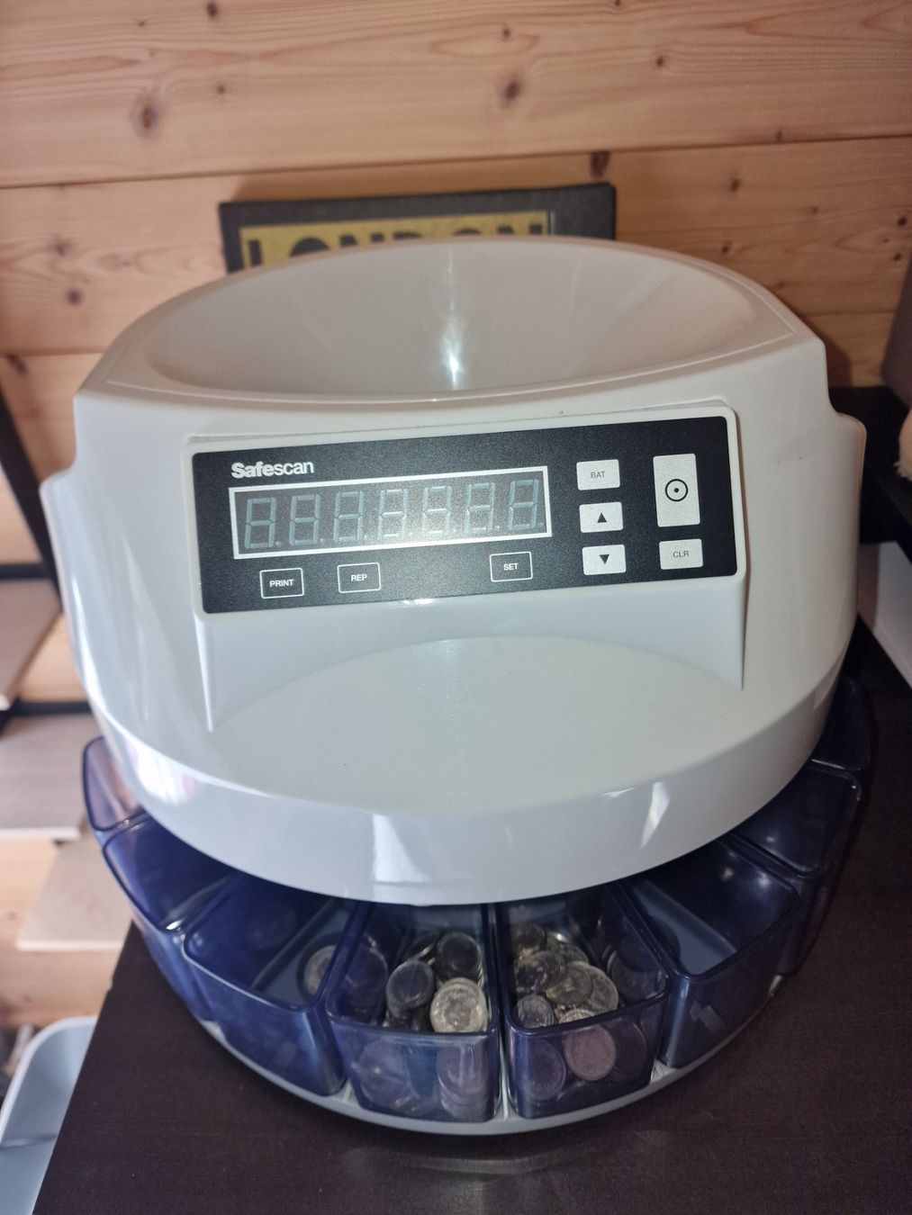 Safescan Registratore di cassa: Safescan Münzzähler und sortierer CHF – Usato da triesenberg venduto da Hosman1 1