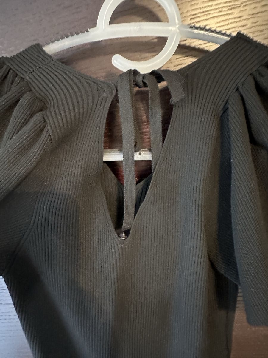 Vero Moda T-shirt: Schwarzes Shirt mit Puffärmel Gr.L Vero Moda – Nuovo (secondo la descrizione) da Altendorf venduto da Eastwick4 2