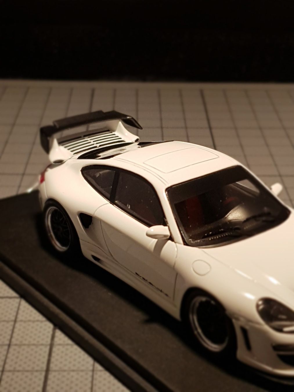 Porsche Modellini d'auto: Gemballa Avalanche GTR 650 EVO-R – Nuovo e nell'imballaggio originale da Chézard-St-Martin venduto da AlPat-Collections 2