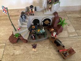 Playmobil Piratenfestung mit Figuren und Zubehör