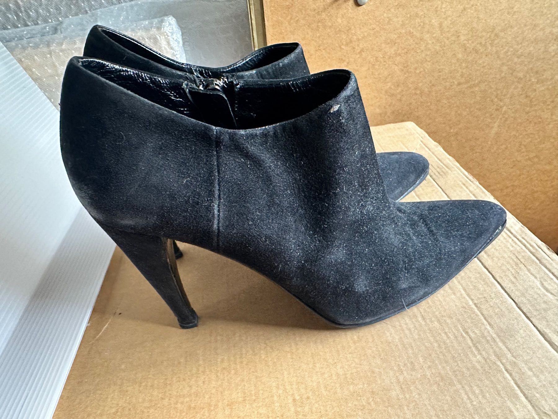 Prada Scarpe da donna: PRADA booties black suede leather size 36,5 – Usato da Lausanne venduto da kuroneko86 2