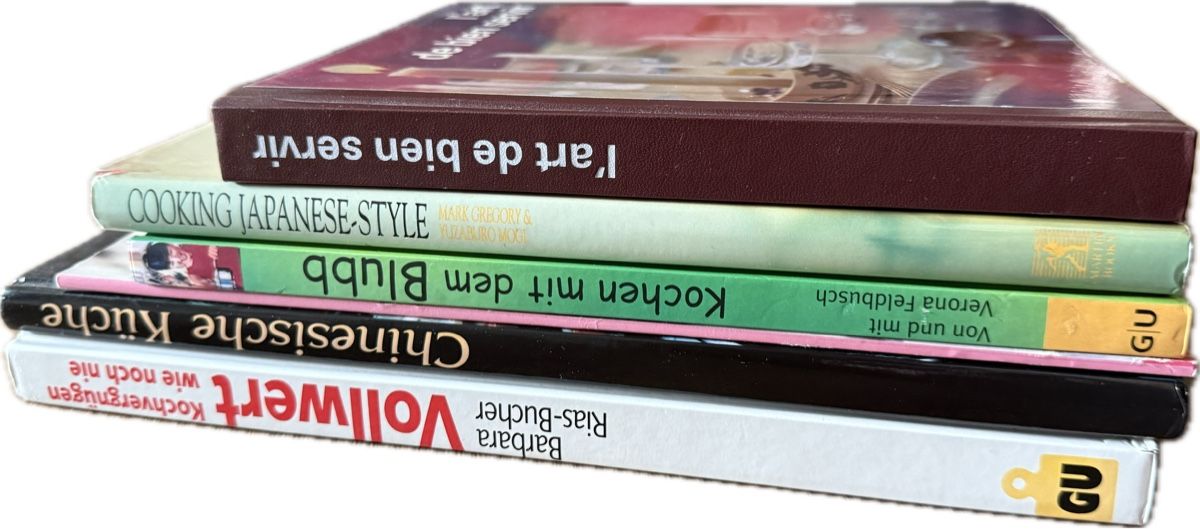Bücher: Kochbuch-Sammlung: Internationale Küche entdecken! – Gebraucht aus St. Moritz von womaninthemountains 2