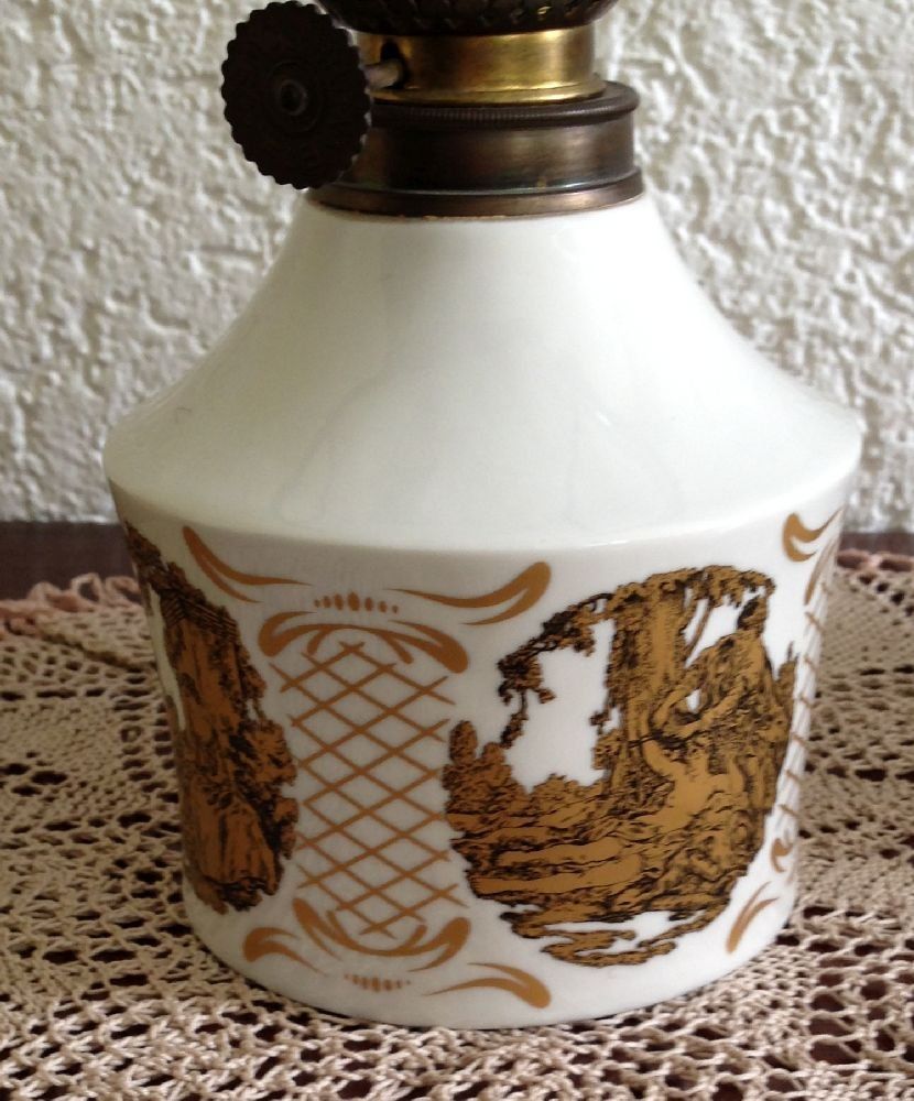 Lampen: Petrollampe mit goldenen  Motiven – Gebraucht aus Eschenbach von Alicekunst 1