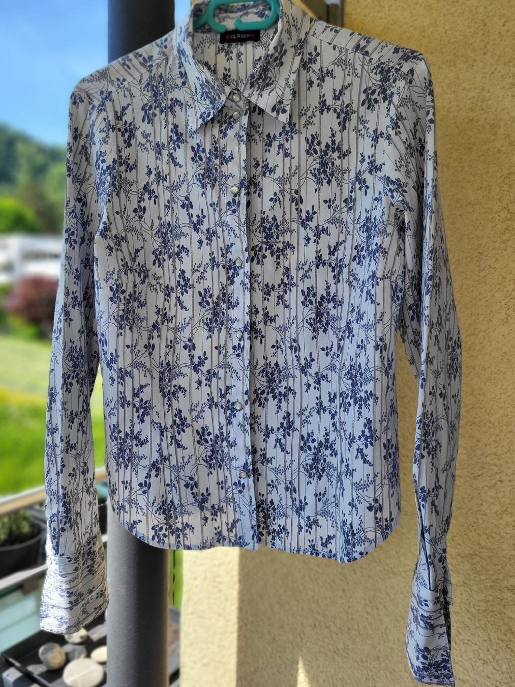 Blusen: Sommerbluse mit Blumenmuster, Grösse 40, Topzustand – Gebraucht aus Zürich von Lizi7 3