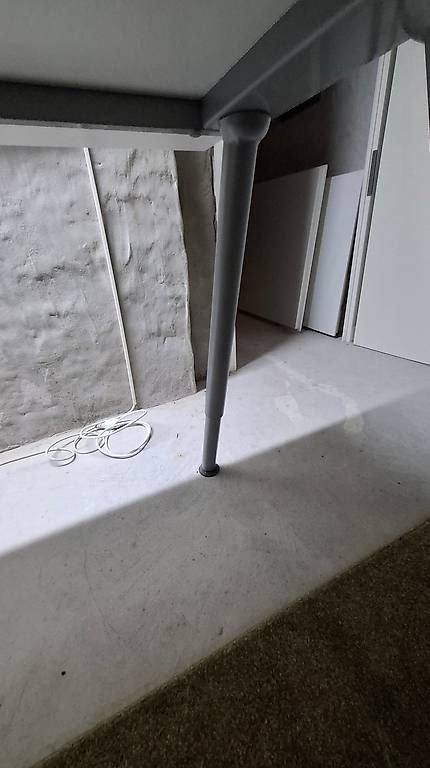 Bureaux: Höheverstellbarer Bürotisch – D'occasion à Netstal par ebarbara01 2