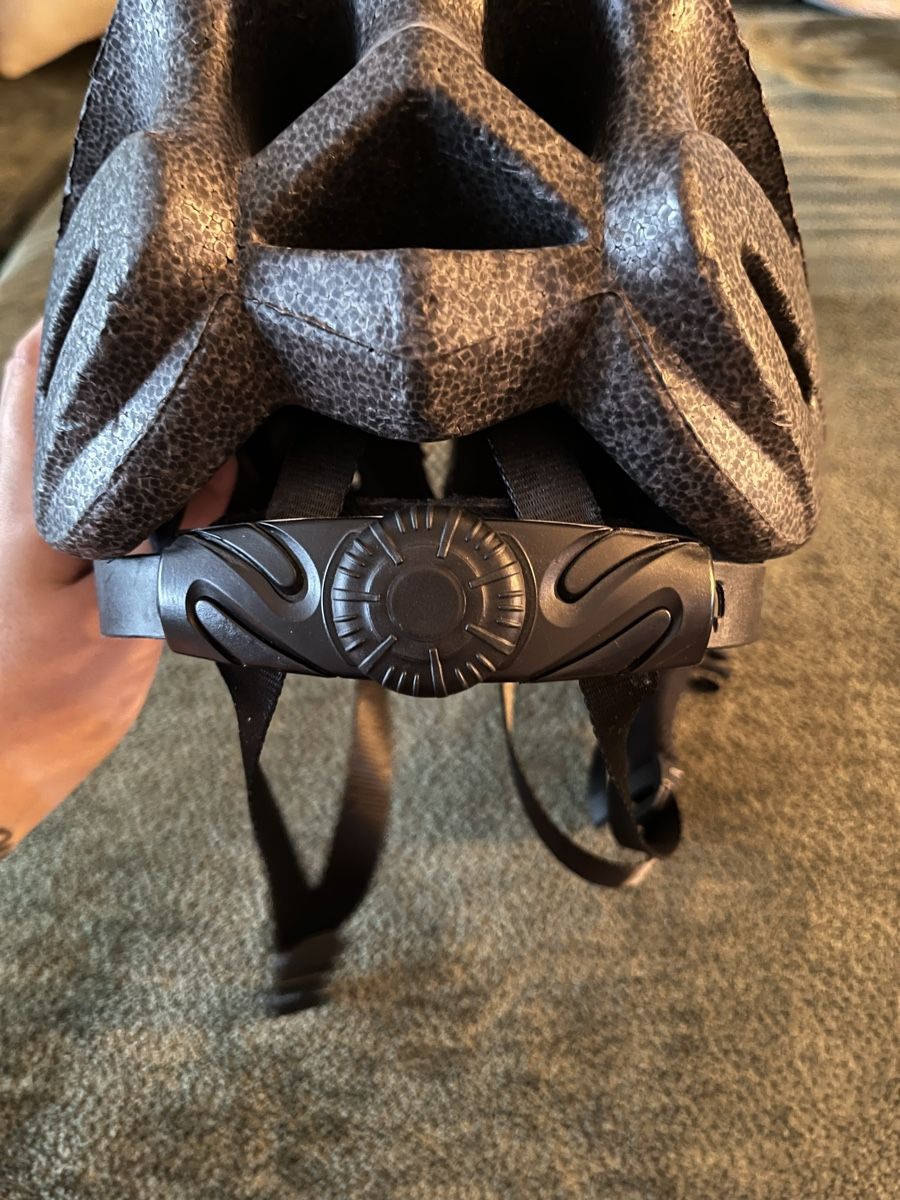Caschi: Velohelm S/M von Leopard - neuwertig – Usato da St. Gallen venduto da Cocobello1892 2