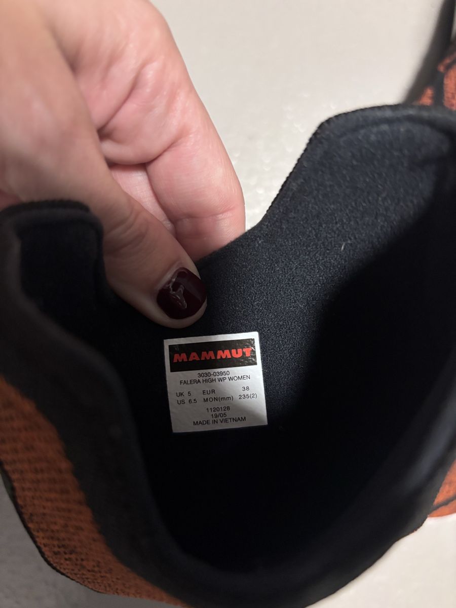 Mammut Damenschuhe: Mammut Falera high wp 38 – Gebraucht aus Flims Dorf von maria1988 2