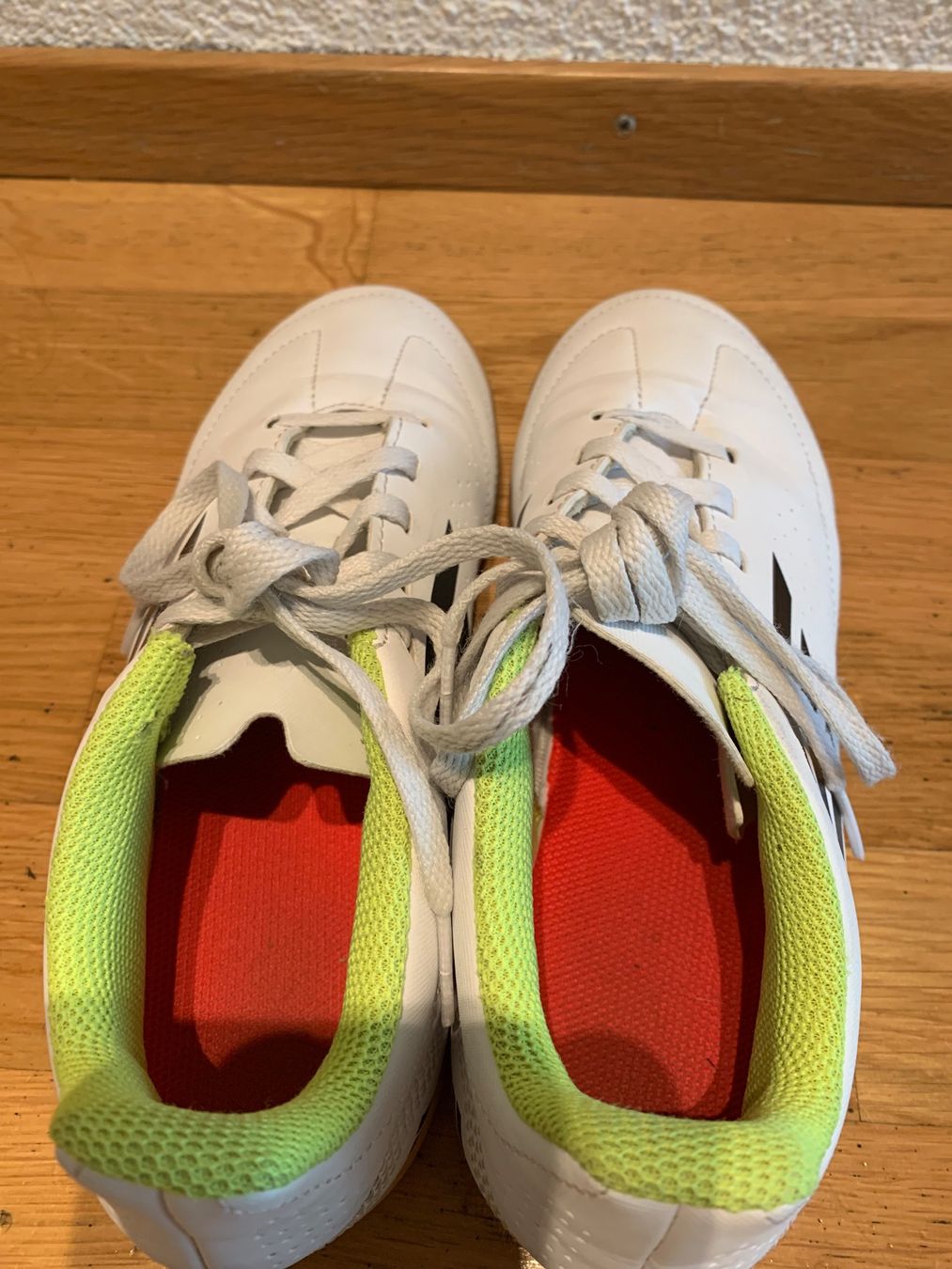 Adidas Scarpe da uomo: Adidas Hallenschuhe Gr. 36 – Usato da Bülach venduto da engeli92 3