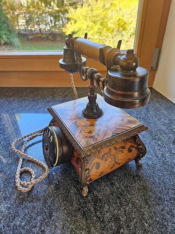 Telefoni: Telefon als Dekoobjekt  – Usato da Thusis venduto da Zappelbina 2