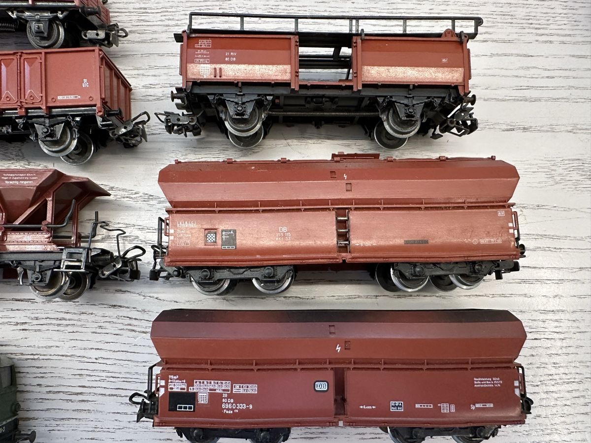 Märklin Modelleisenbahnen: Märklin 3037 DB BR 141 Güterzug – Gebraucht aus Lupsingen von New-Haven 5
