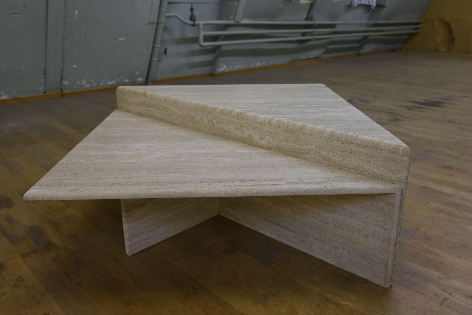 Tables: Designer Couchtisch aus Travertin Up&Up – D'occasion à Lichtensteig par UsedINStore 6