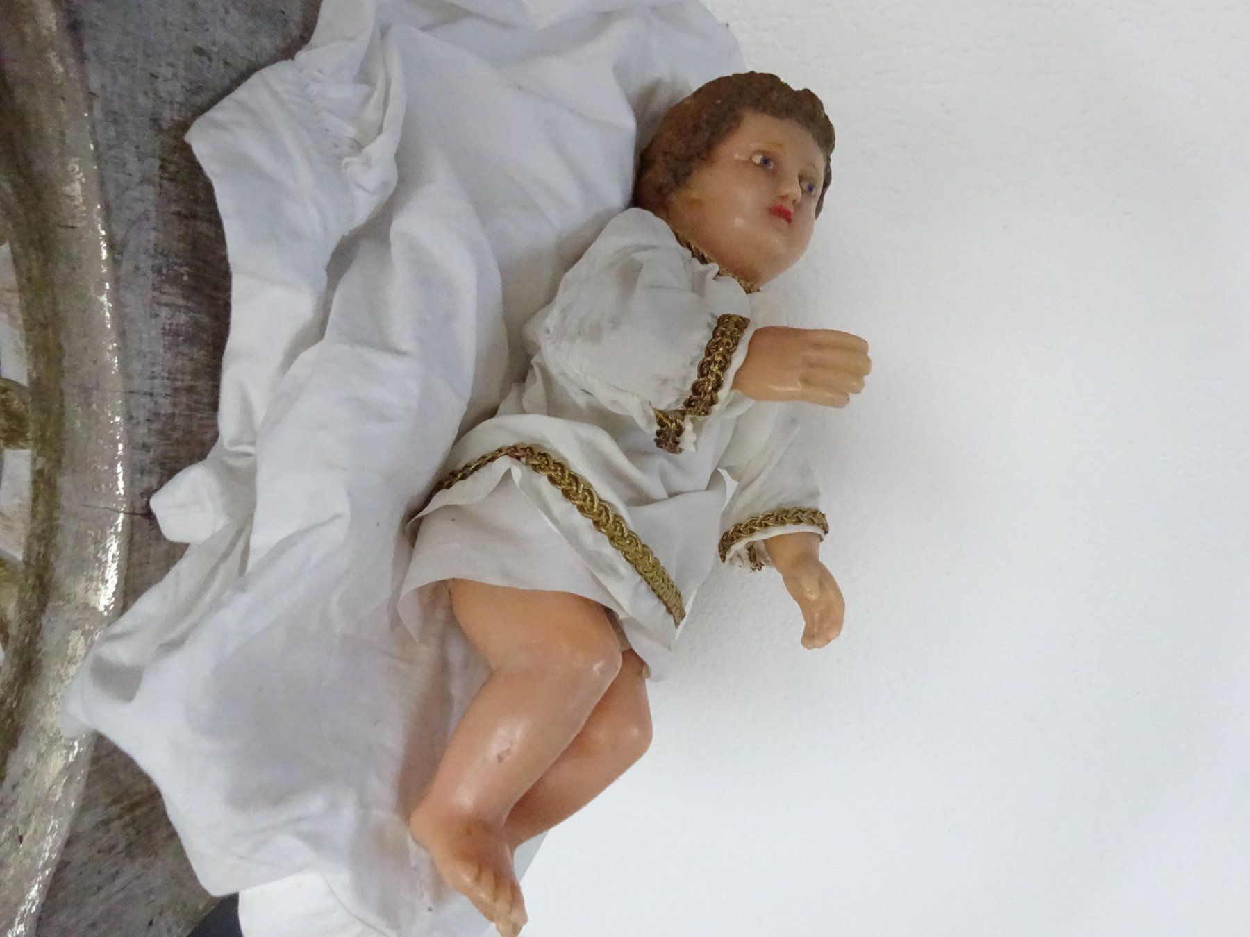 Statuette: Jesuskind Krippe Wachs / Einsiedeln – Usato da Oetwil am See venduto da Senegal 6
