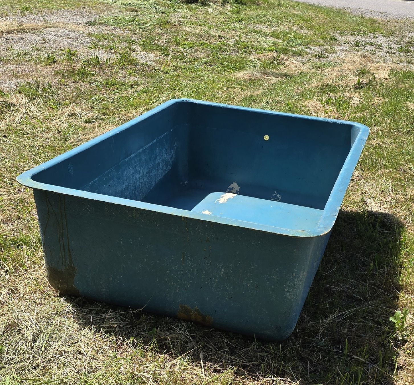 Sonstige Gartendekorationen: Polyester Becken – Gebraucht aus Hettiswil von irenz 2