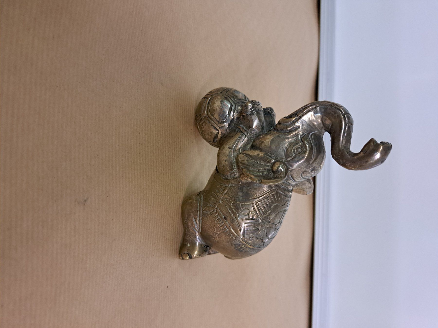 Sculture & Statue: Elefant Messing Versilbert – Usato da Grossdietwil venduto da hufi10 1