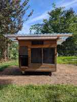 Hühnerstall aus Holz mit Welldach gebrauchter Zustand