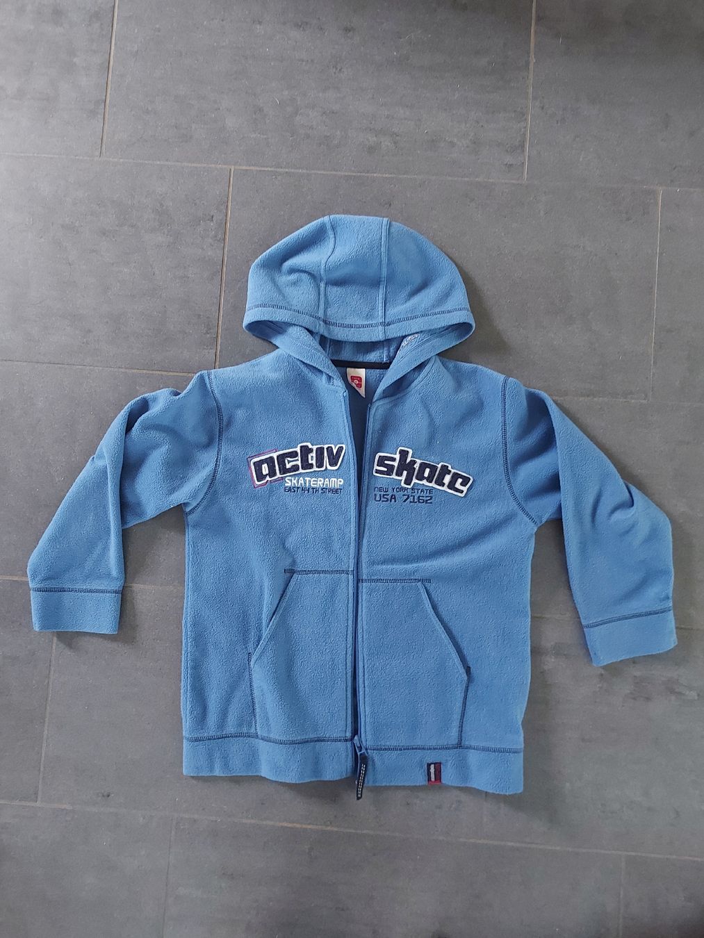 Giacche & Cappotti: Kinder-Faserjacke Active Skate, Grösse 134 – Usato da Trimbach venduto da Shanja99
