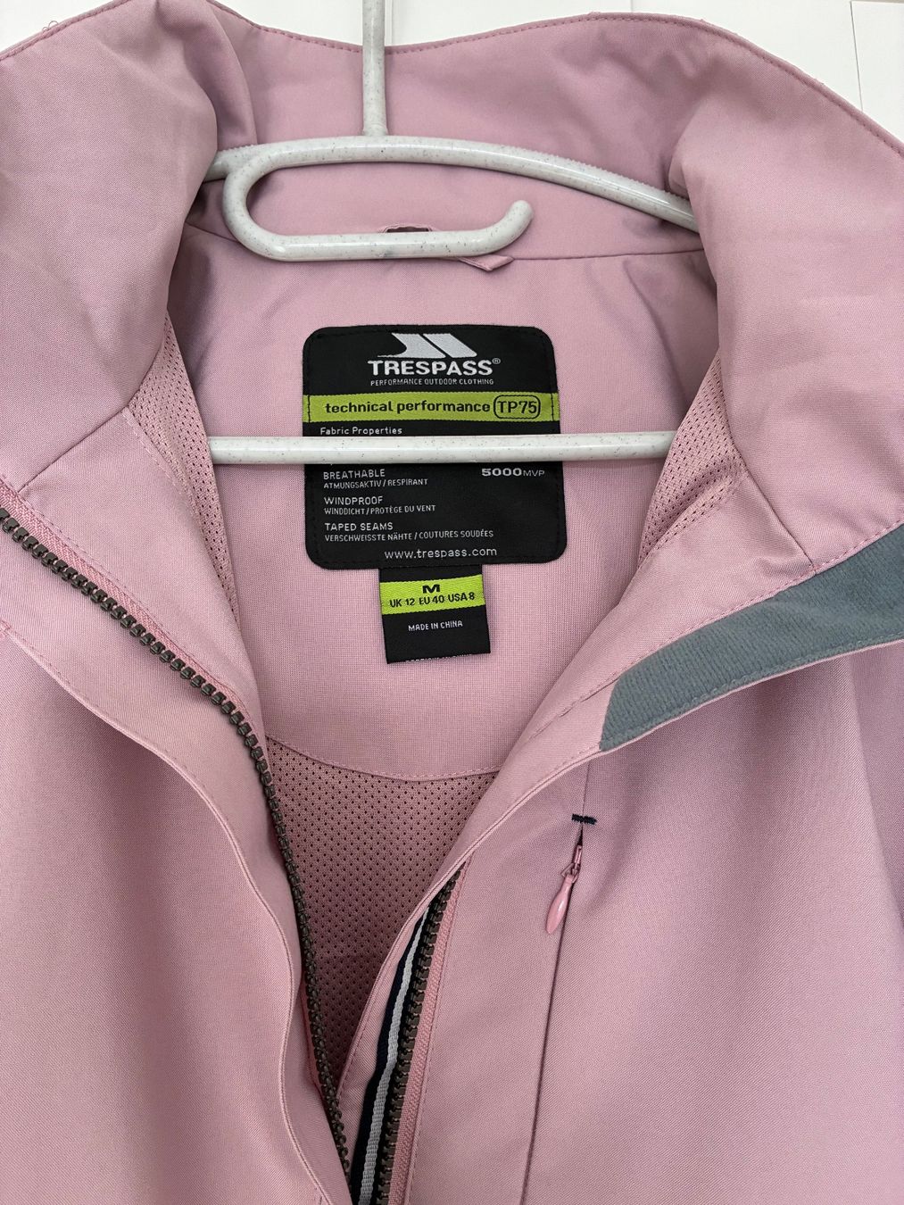 Giacche: Trespass  Outdoor Jacke rosa Grösse M – Usato da Wiedlisbach venduto da sausi1963 1