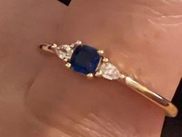 Jolie Bague vintage 54 /zircon bleue/brilants liquidation